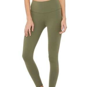 Alo Yoga Airbrush Olive Green Leggings
